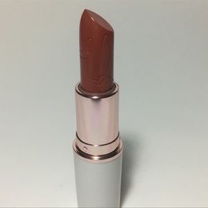 Mac NIB Bad Girl Riri Matte Rihanna A93